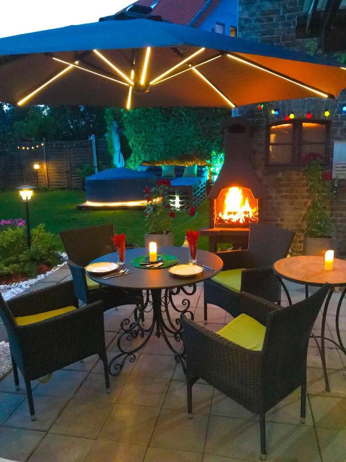 "Casa20200" 2 X Apartments Je 150Qm Fuer Business, Familien, Gruppen, Handwerker 15Min Von Berlin, Erdbeerhof, Outlet B5, 5Min Vom See Falkensee !! 2 Apartment Each 150Qm For Business , Families 15Min From Berlin!! 외부 사진
