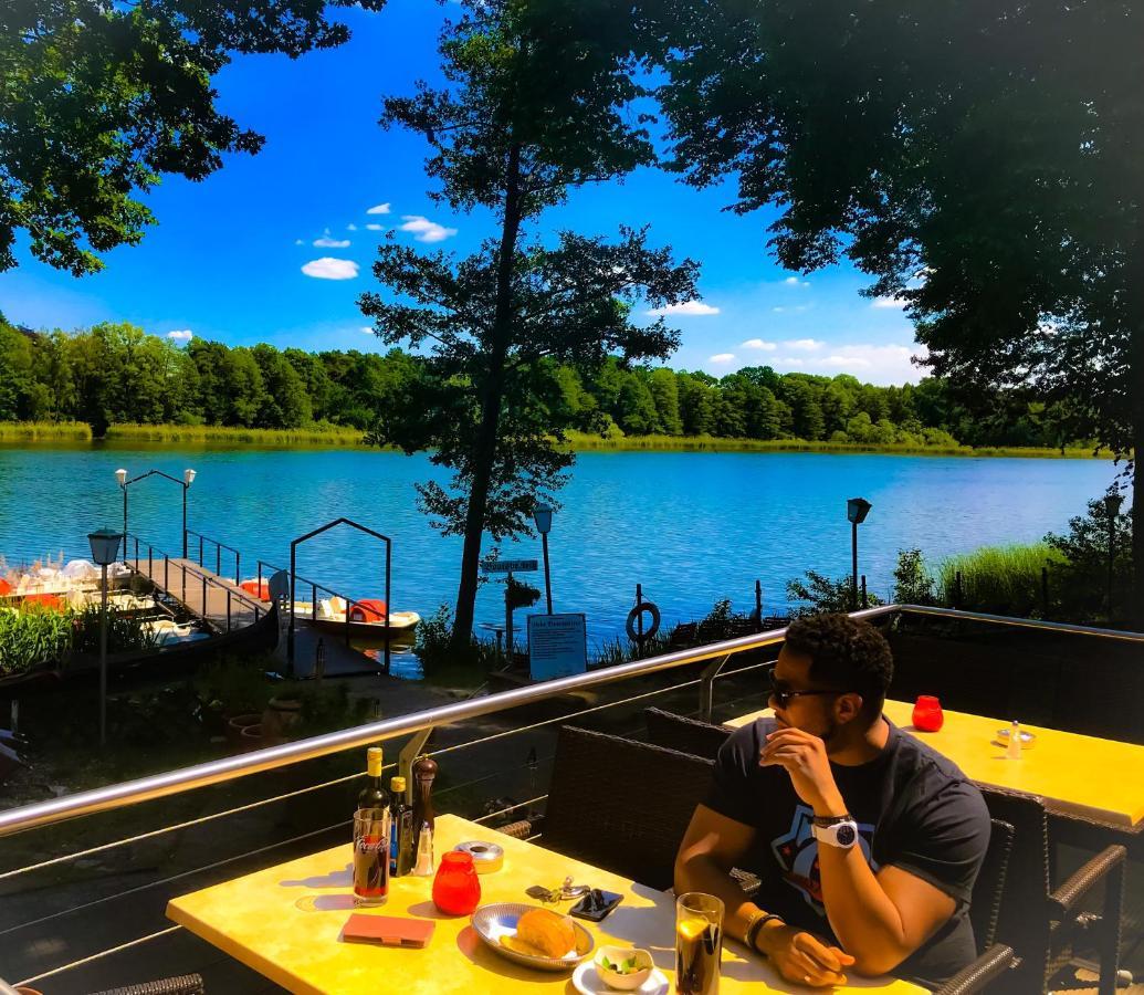 "Casa20200" 2 X Apartments Je 150Qm Fuer Business, Familien, Gruppen, Handwerker 15Min Von Berlin, Erdbeerhof, Outlet B5, 5Min Vom See Falkensee !! 2 Apartment Each 150Qm For Business , Families 15Min From Berlin!! 외부 사진
