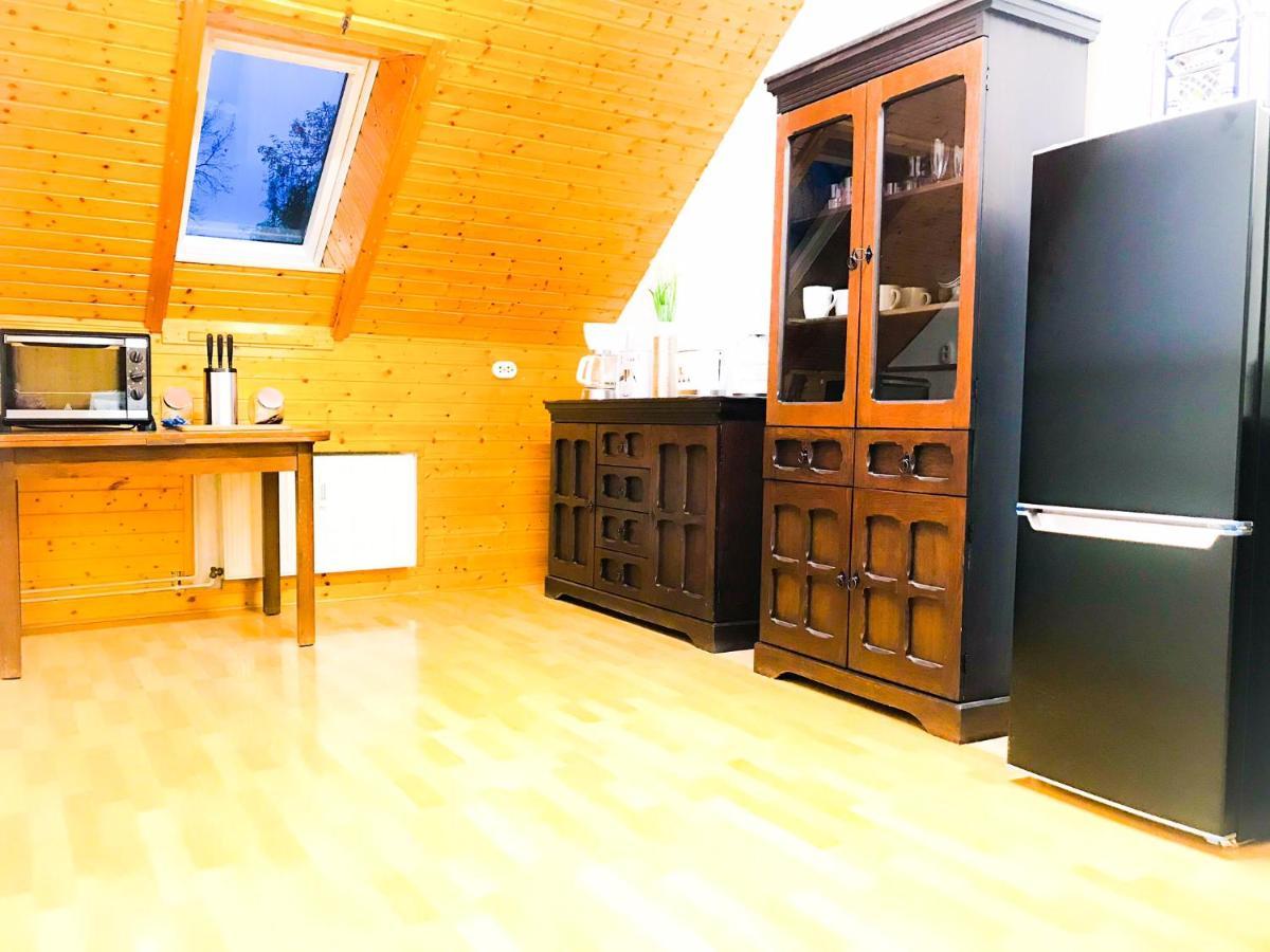 "Casa20200" 2 X Apartments Je 150Qm Fuer Business, Familien, Gruppen, Handwerker 15Min Von Berlin, Erdbeerhof, Outlet B5, 5Min Vom See Falkensee !! 2 Apartment Each 150Qm For Business , Families 15Min From Berlin!! 외부 사진