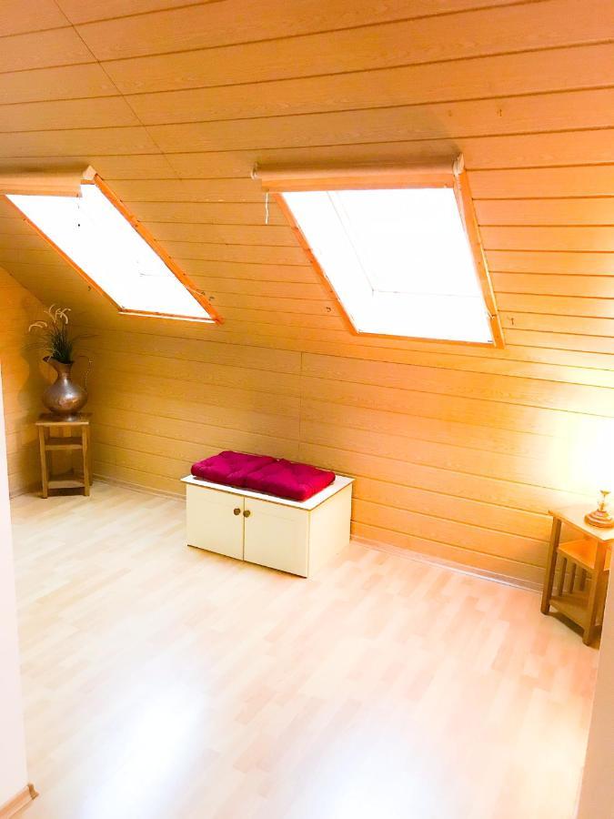 "Casa20200" 2 X Apartments Je 150Qm Fuer Business, Familien, Gruppen, Handwerker 15Min Von Berlin, Erdbeerhof, Outlet B5, 5Min Vom See Falkensee !! 2 Apartment Each 150Qm For Business , Families 15Min From Berlin!! 외부 사진